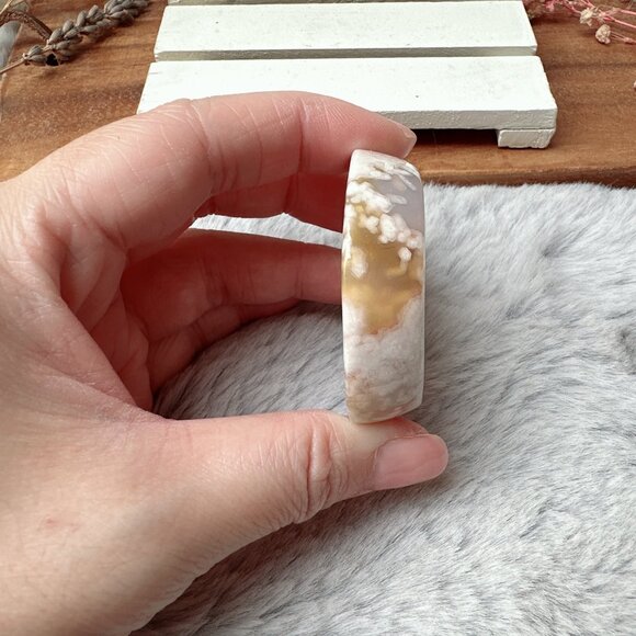 Beautiful Extra Small Flower Agate Bowl/Dish - Picture 5 of 5